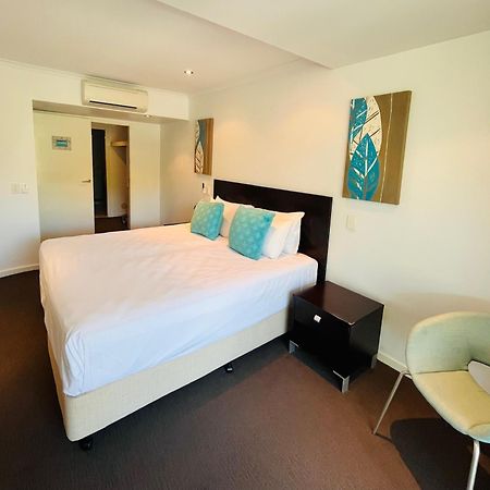 شاطئ إيرلي At Marina Shores المظهر الخارجي الصورة A bedroom at the hotel