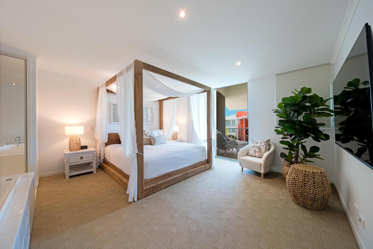 شاطئ إيرلي At Marina Shores المظهر الخارجي الصورة A bedroom in a house
