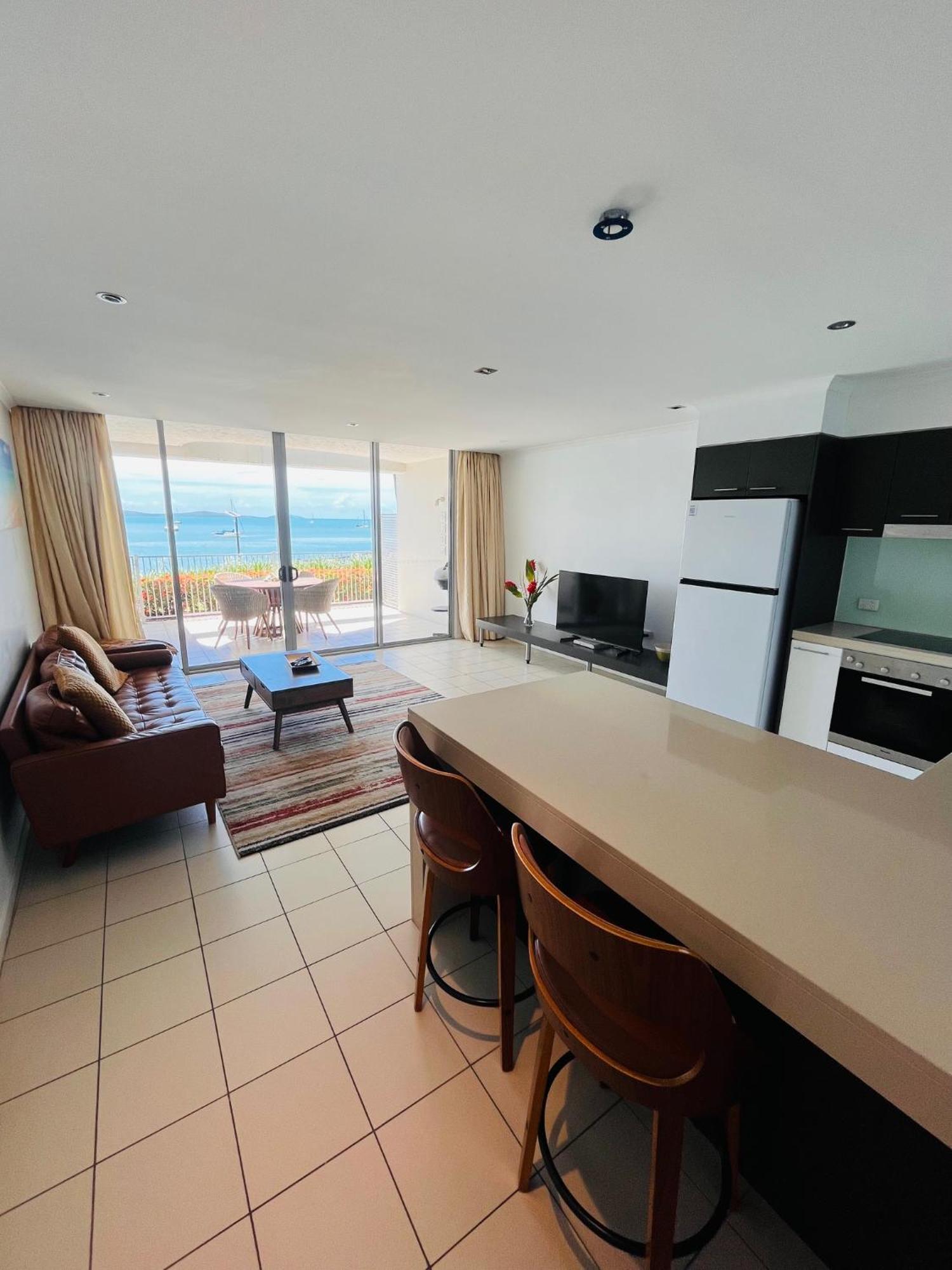 شاطئ إيرلي At Marina Shores المظهر الخارجي الصورة A typical apartment at the Mantra on Mooloolaba
